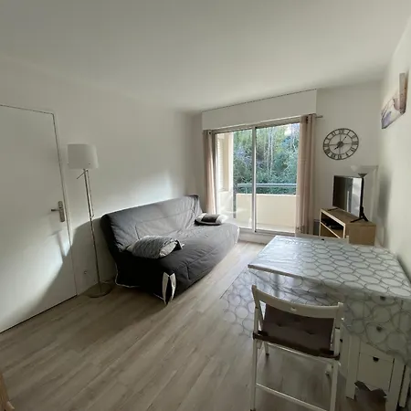 T2 Centre Avec Parking, Proche Et Commerces - Fr-1-319-21 Appartamento *